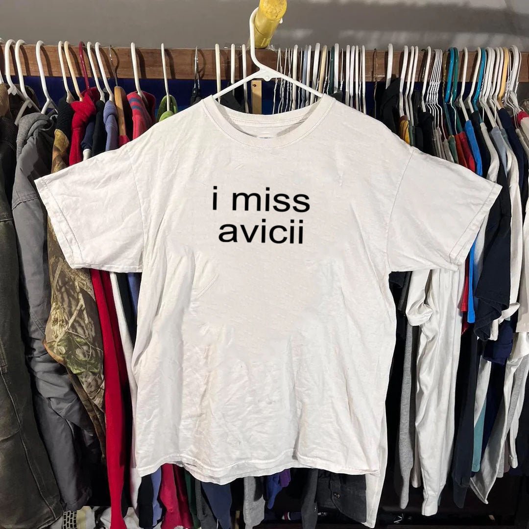I MISS AVICII® ✨ Unisex T-Shirt - Kikillo Club