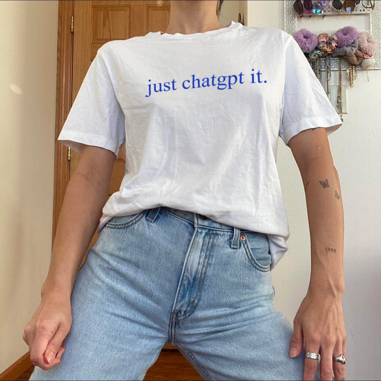 JUST CHATGPT IT® Unisex T-Shirt - Kikillo Club